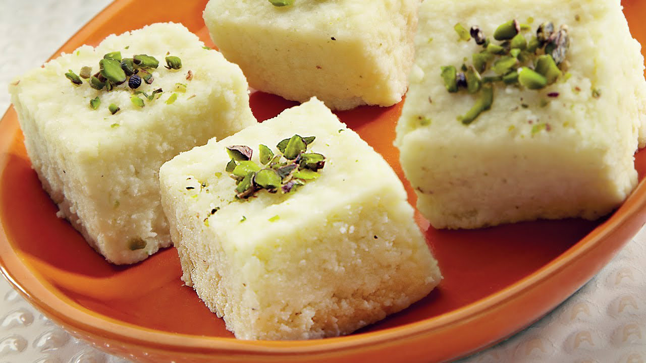 Flickr/Asith Mohan Mangalore Kalakands are commonly sliced into cubes.